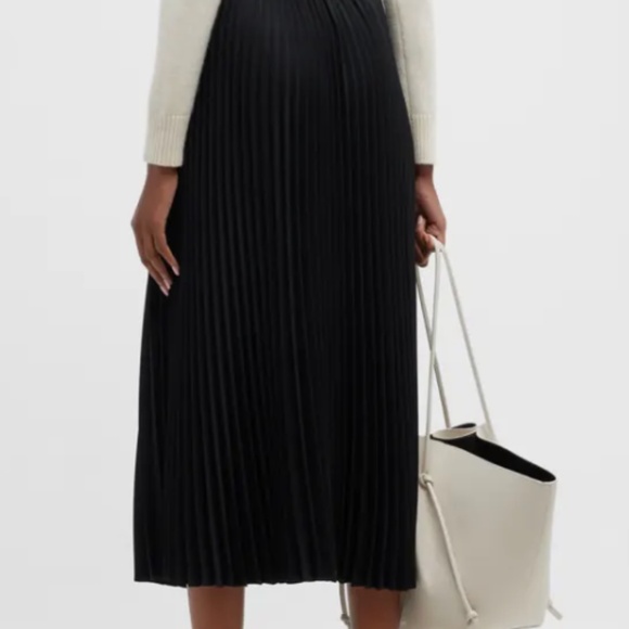Michael Kors Collection Black Mid Calf Pleated Skirt Workwear or Evening Wear - Picture 12 of 12